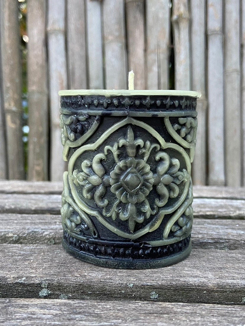 100% PURE Beeswax Pillar-Candle-Pretty Pillar-Beeswax Candle-Black Beeswax