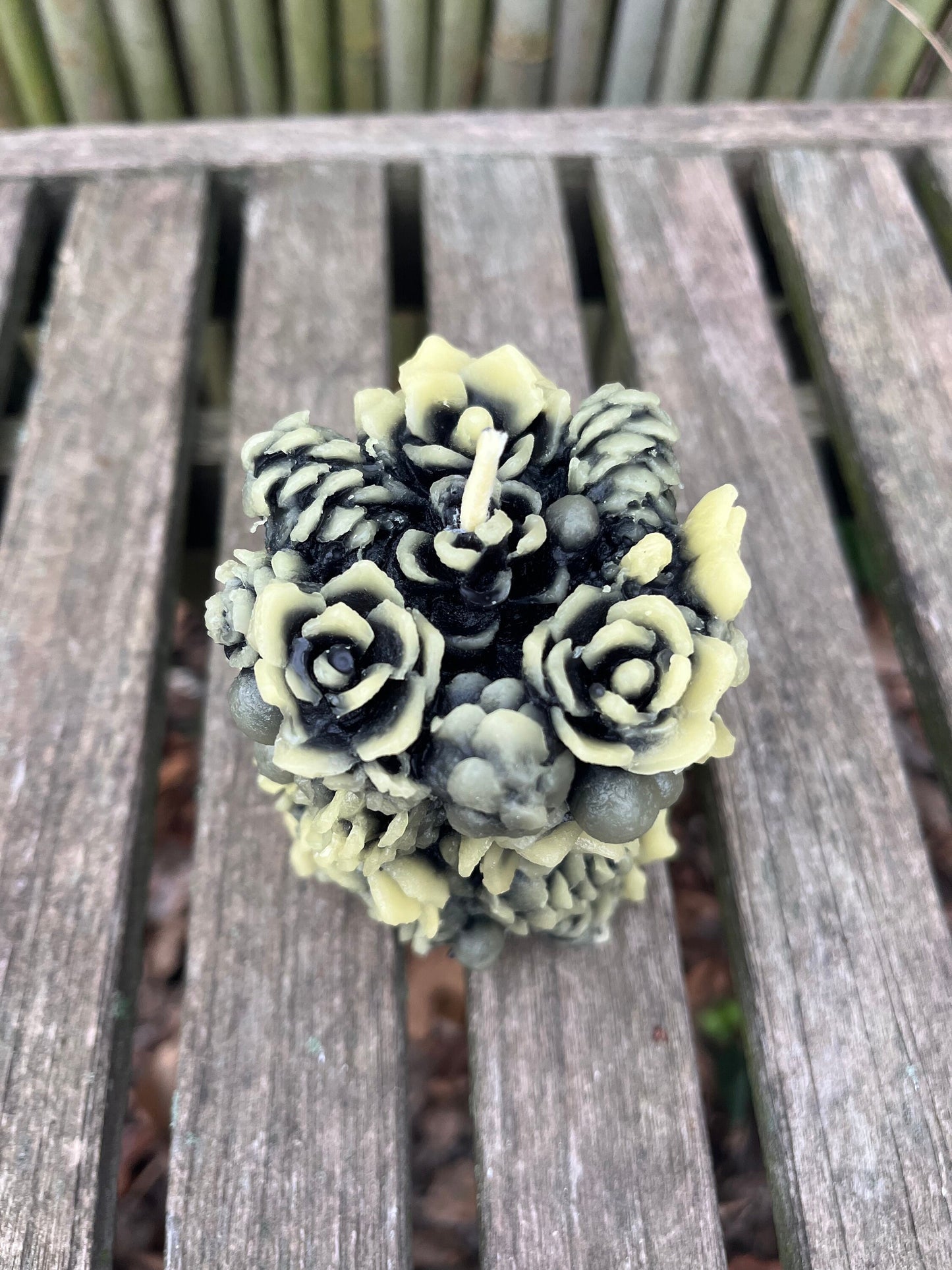 100% PURE Beeswax Candle- Pillar-Pinecones-Flowers- Pretty Pillar-Beeswax Candle