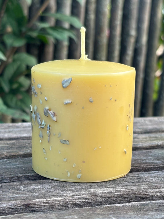 100% Pure Beeswax Candle Sage & Palo Santo