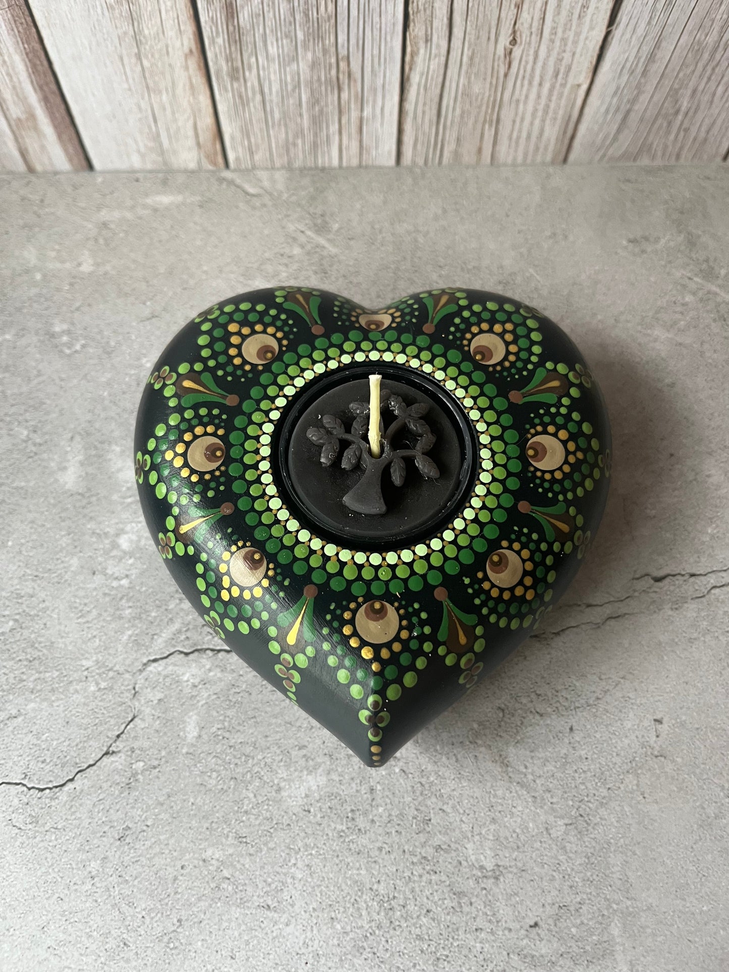 Concrete Heart Mandala Tealight Tea Light Holder Green and Gold